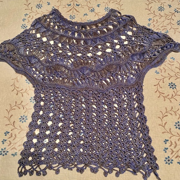 S/M Beautifully Detailed, Crocheted Top by Keren Hart - Picture 8 of 9